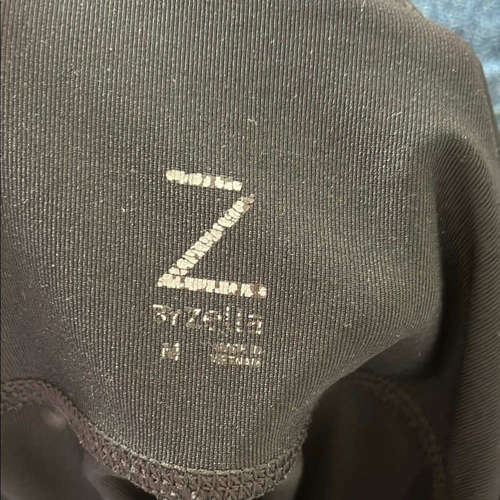 Zella Black Leggings with Wide Waistband and Stretchy Fit - Picture 9 of 9